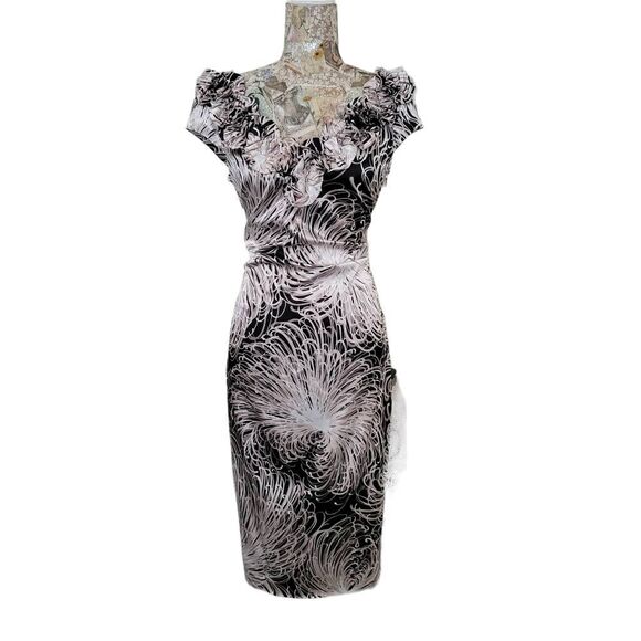 Maggie London NEW Neutral Black & White Tight Hugging Ruffled Top V Neck Dress - Picture 12 of 12